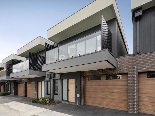 Townhouse for sale in Camerons Creek, Victoria