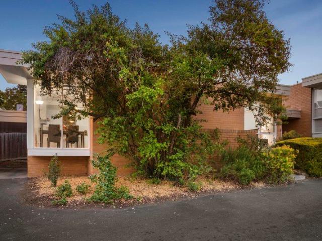 Apartment for sale in Rosanna, Melbourne