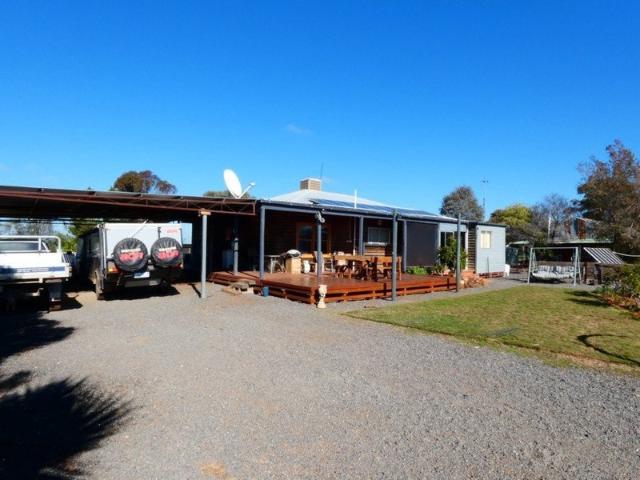 Cottage for sale in Victoria
