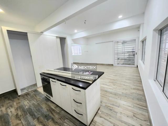 Residential House for sale in Country Heights Damansara, Kuala Lumpur