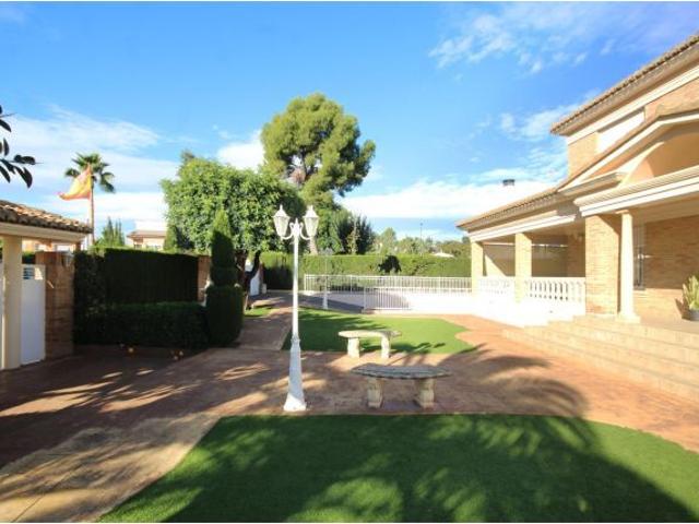 Casa en venta en Santa Apolonia, l'Horta Sud