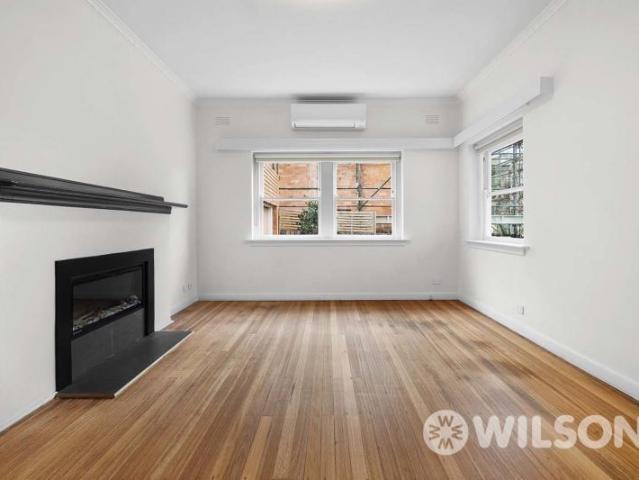 Apartment for rent in St Kilda East, Melbourne