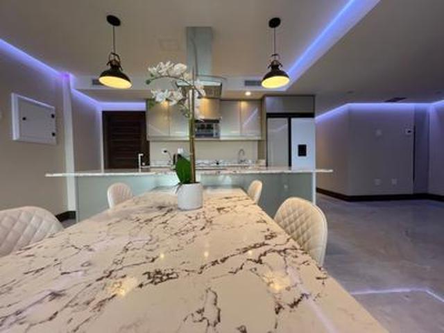 Apartment for sale in Umhlanga, Kwazulu-natal