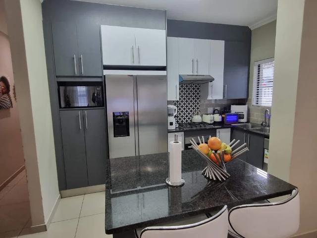 Townhouse for sale in East London, Eastern Cape