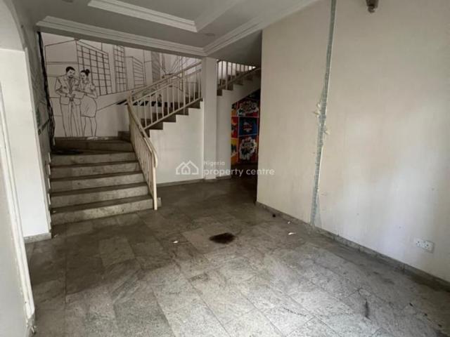 Duplex for rent in Eti Osa, Lagos