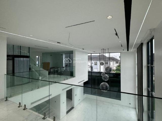 Mansion for sale in Lekki, Lagos