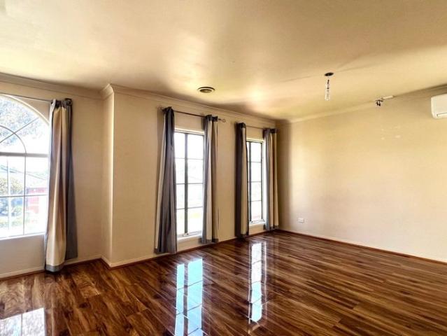House for rent in Cairnlea, Melbourne