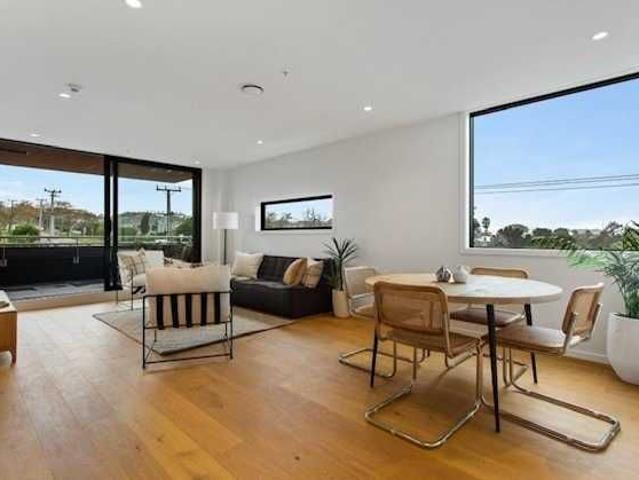 Apartment for rent in Te Papapa, Maungakiekie-Tāmaki