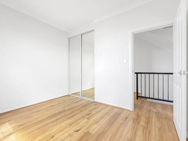 Townhouse for rent in Sydney, New South Wales