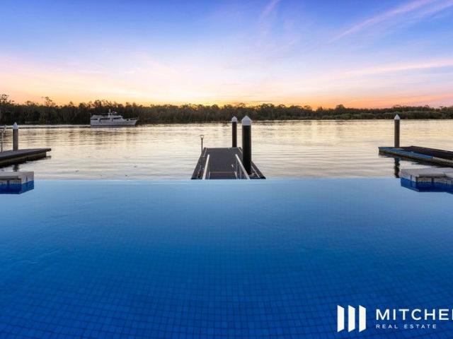House for sale in Sanctuary Cove