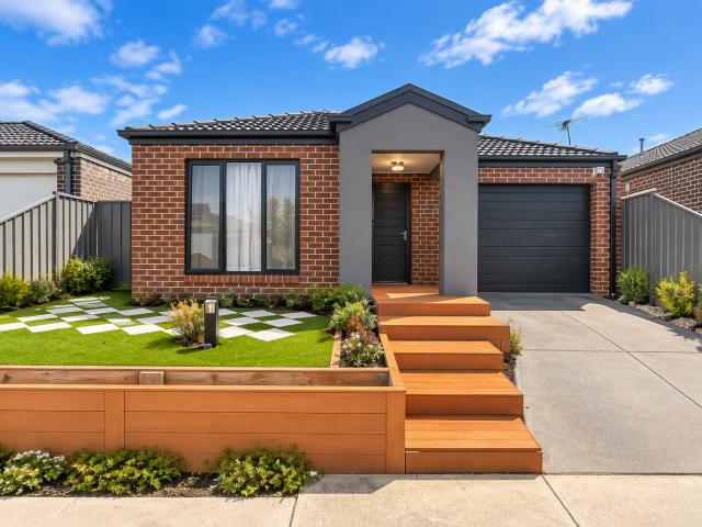 House for rent in Pennyroyal, Melbourne