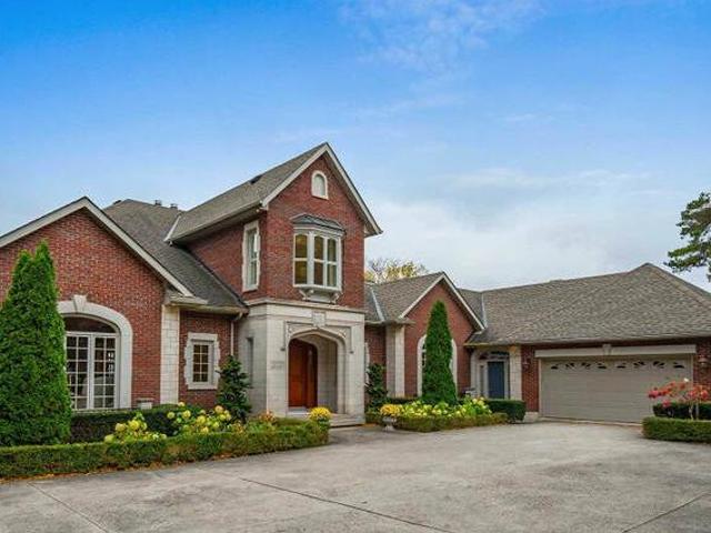 House for sale in Ancaster, Ontario