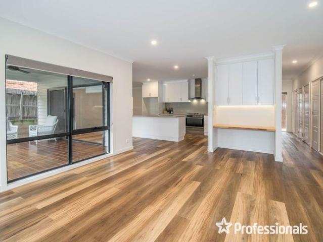 Townhouse for rent in Camerons Creek, Victoria