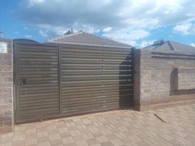 House for sale in Vosloorus, Gauteng