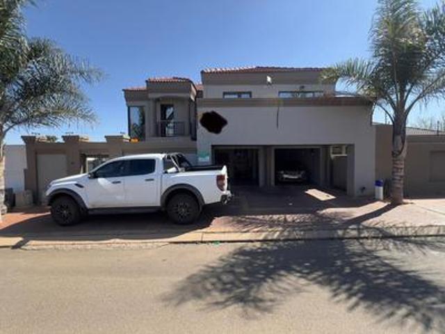 House for sale in Vosloorus, Gauteng