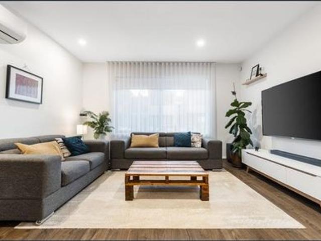 Townhouse for rent in Camerons Creek, Victoria