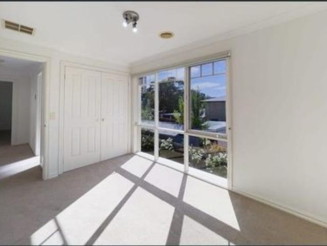 Townhouse for rent in Camerons Creek, Victoria