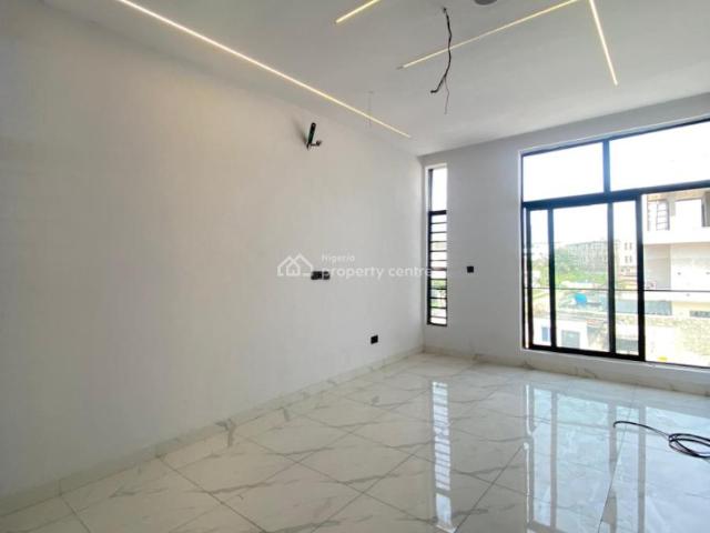 Detached house for sale in Eti Osa, Abuja