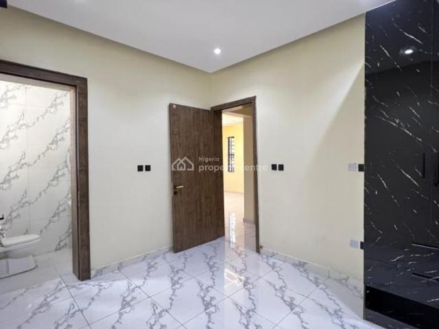 Flat for sale in Eti Osa, Lagos