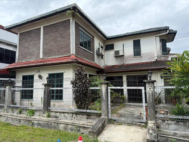 Terraced House for sale