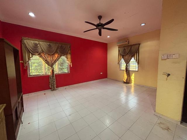 Bungalow for sale in Malaka