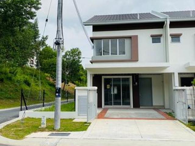 Terraced House for sale in Tanjong Sepat, Selangor