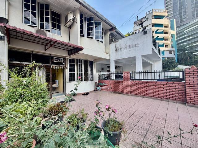 Terraced House for sale in Country Heights Damansara, Kuala Lumpur