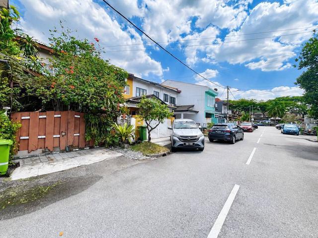 Terraced House for sale in Country Heights Damansara, Kuala Lumpur