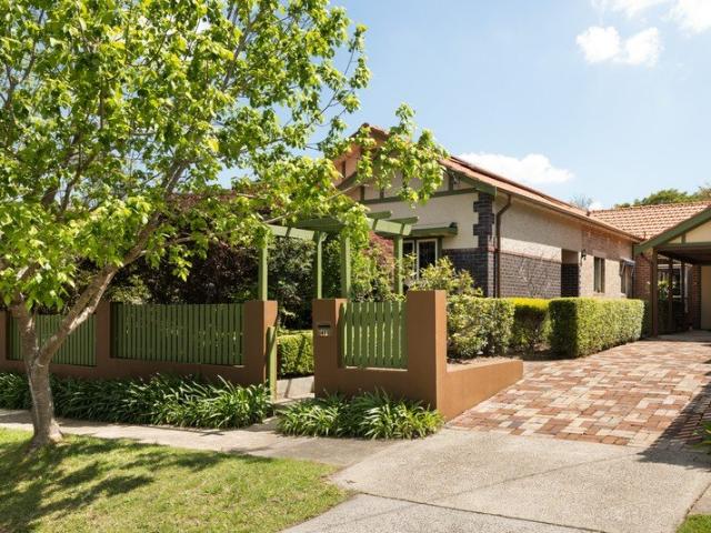 House for sale in Lower North Shore, Sydney