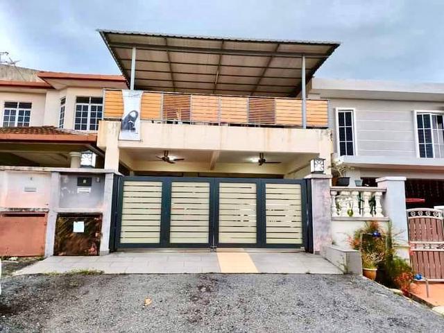 Terraced House for sale in Tanjong Sepat, Selangor