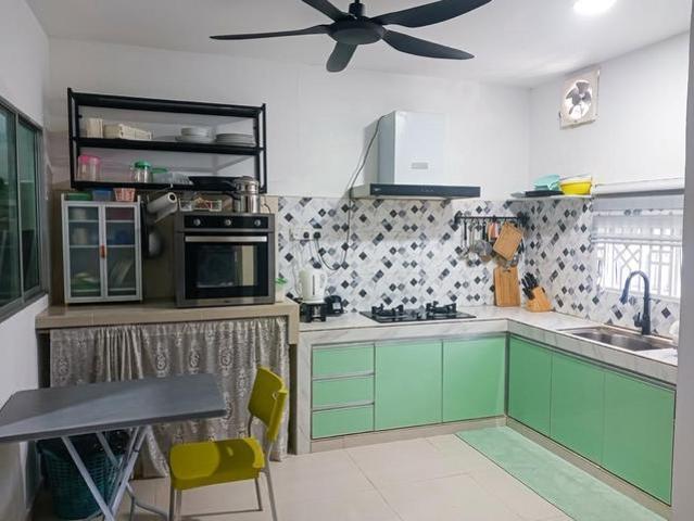 Terraced House for sale in Tanjong Sepat, Selangor