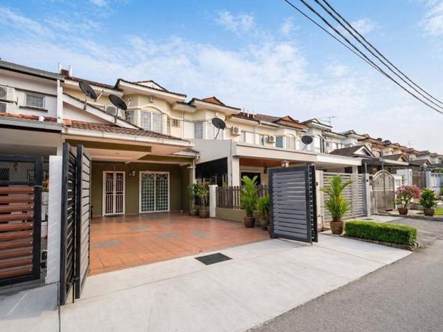 Terraced House for sale in Petaling, Damansara Damai