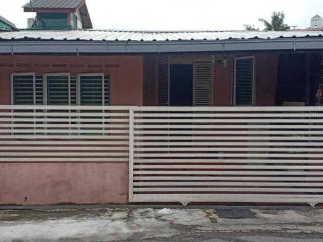 Terraced House for sale in Salak Selatan, Kuala Lumpur