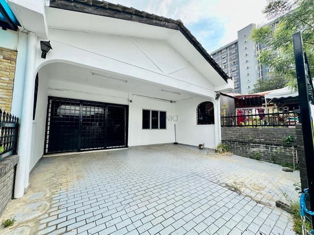 Terraced House for sale in Kelana Jaya, Petaling Jaya