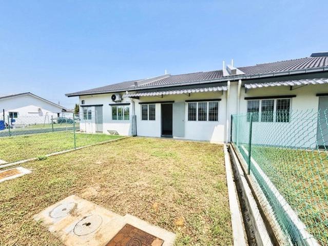 Terraced House for sale in Tanjong Sepat, Selangor