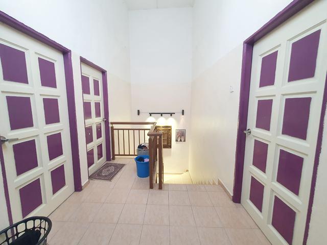 Terraced House for sale in Malaka