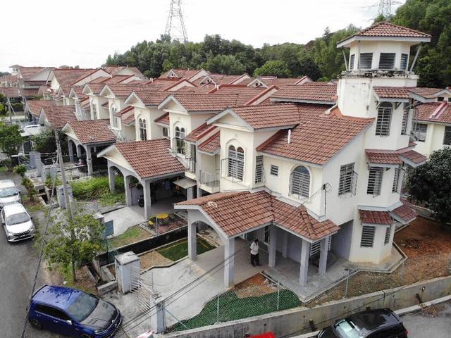 Terraced House for rent in Tanjong Sepat, Selangor