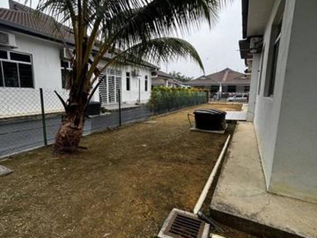 Residential House for sale in Zon Perindustrian Bebas Telok Panglima Garang, Teluk Panglima Garang
