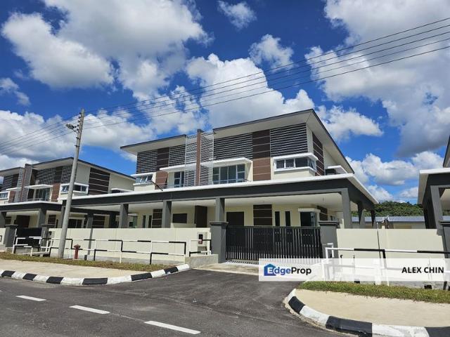 House for sale in Kuching