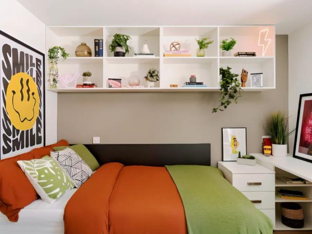 Room for rent in First Street, Manchester
