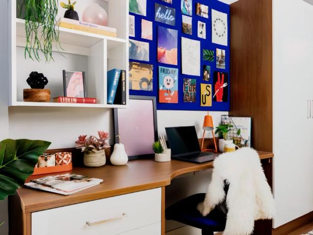 Room for rent in Holyrood, Old Town
