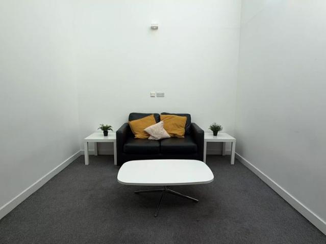 Room for rent in City Centre, Georgia