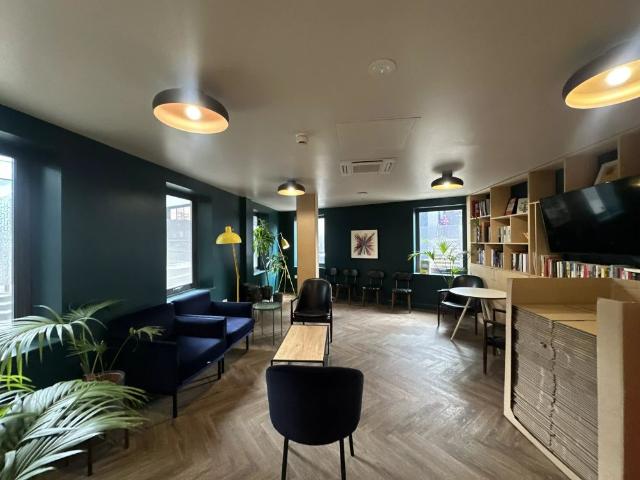 Studio for rent in West Yorkshire