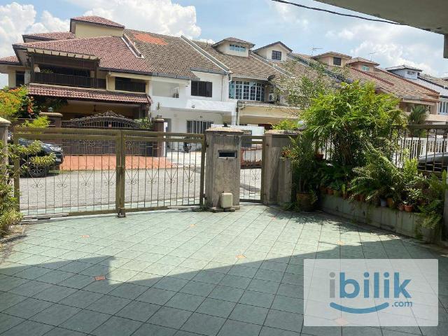 Room for rent in Petaling, Damansara Damai