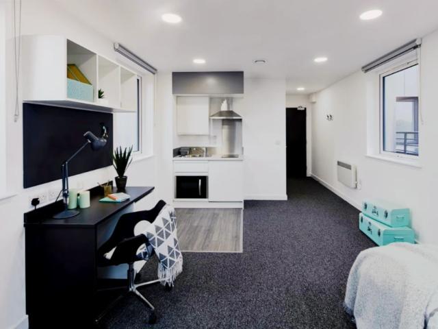 Studio for rent in Barracks, The Bridge
