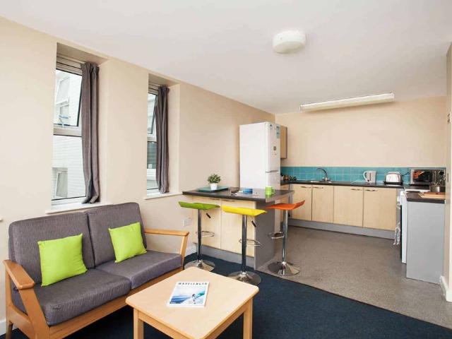 Studio for rent in Calderstones