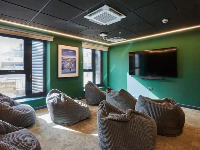 Studio for rent in Durham