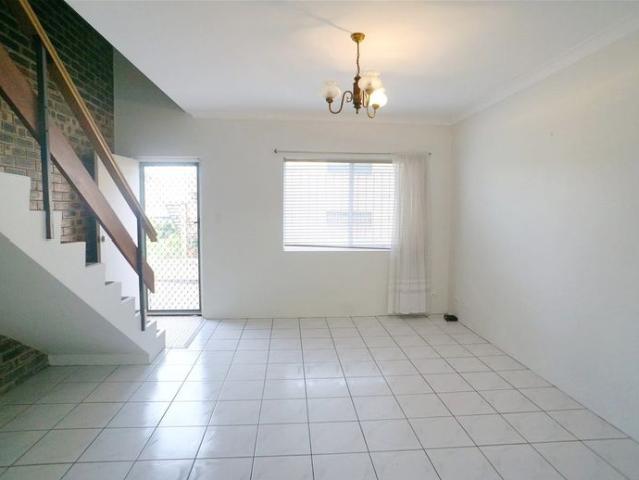 Apartment for rent in Greenslopes, Greater Brisbane