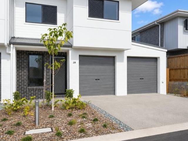 Townhouse for rent in Toombul, Queensland
