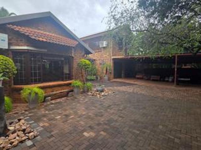 House for sale in Waterkloof, Gauteng